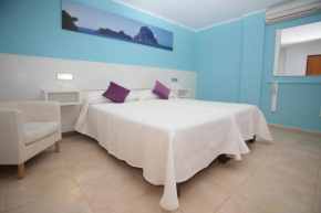  Hostal Costa Blanca  Ибица